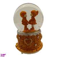 گوی مزیکال فانتزی طرح دختر و پسر زمستان