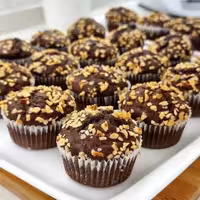 کاپ کیک شکلاتی مغزدار