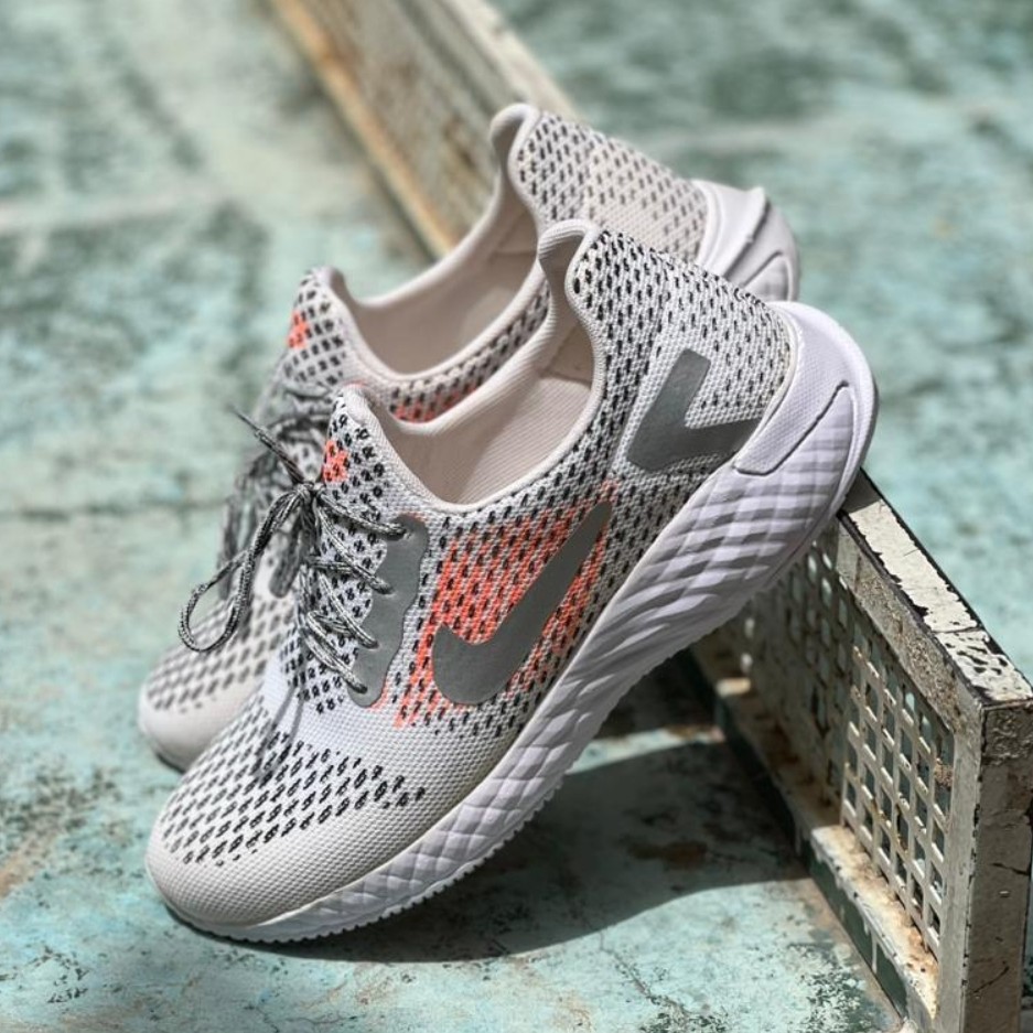 کفش نایک جورابی