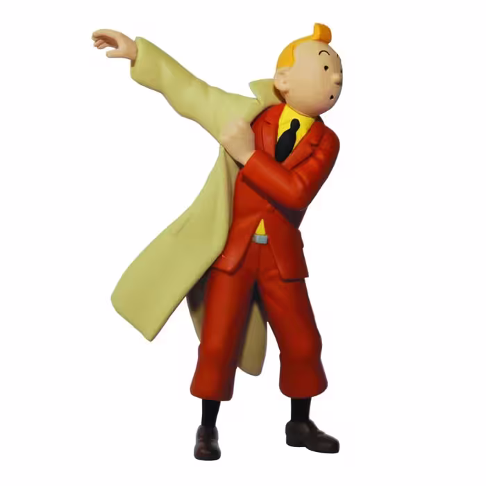 فیگور مدل Tintin putting coat on