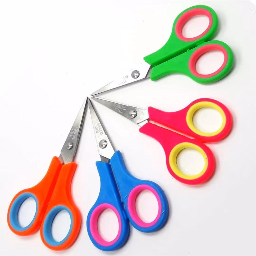 قیچی مدل ساده کد GH11Cent