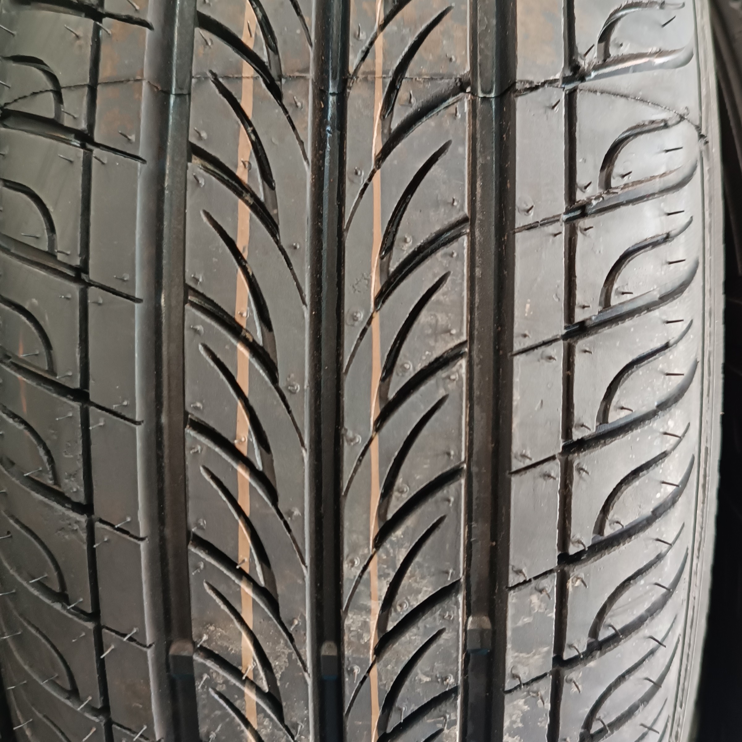 لاستیک یزد 185 65 15