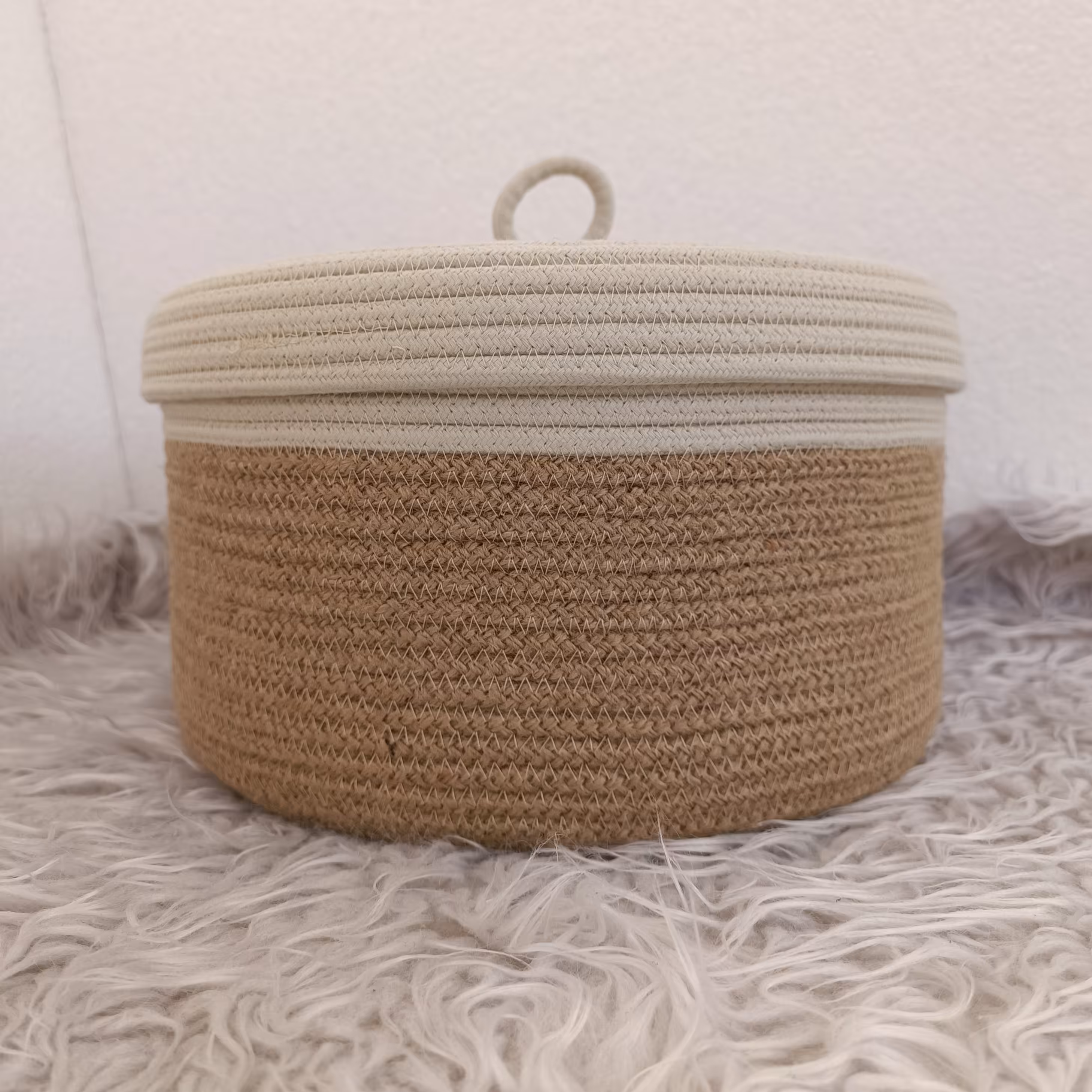 نظم دهنده کاربردی. ترکیبی از قیطان و کنف. بسیار  جذاب