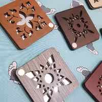 آینه آرایشی چوبی درب چرخشی مربعی            آینه جیبی