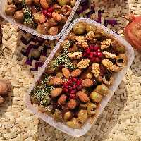 زیتون پرورده مخصوص 1کیلویی، پر از مغزگردو تازه