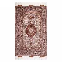 فرش دستباف ماهی ذرع‌ونیم زمینه کرم کد ‌‌‌A266