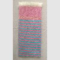 حوله دستباف دست و صورت راه راه صورتی با خطوط باریک آبی فیروزه ای و حاشیه طلایی