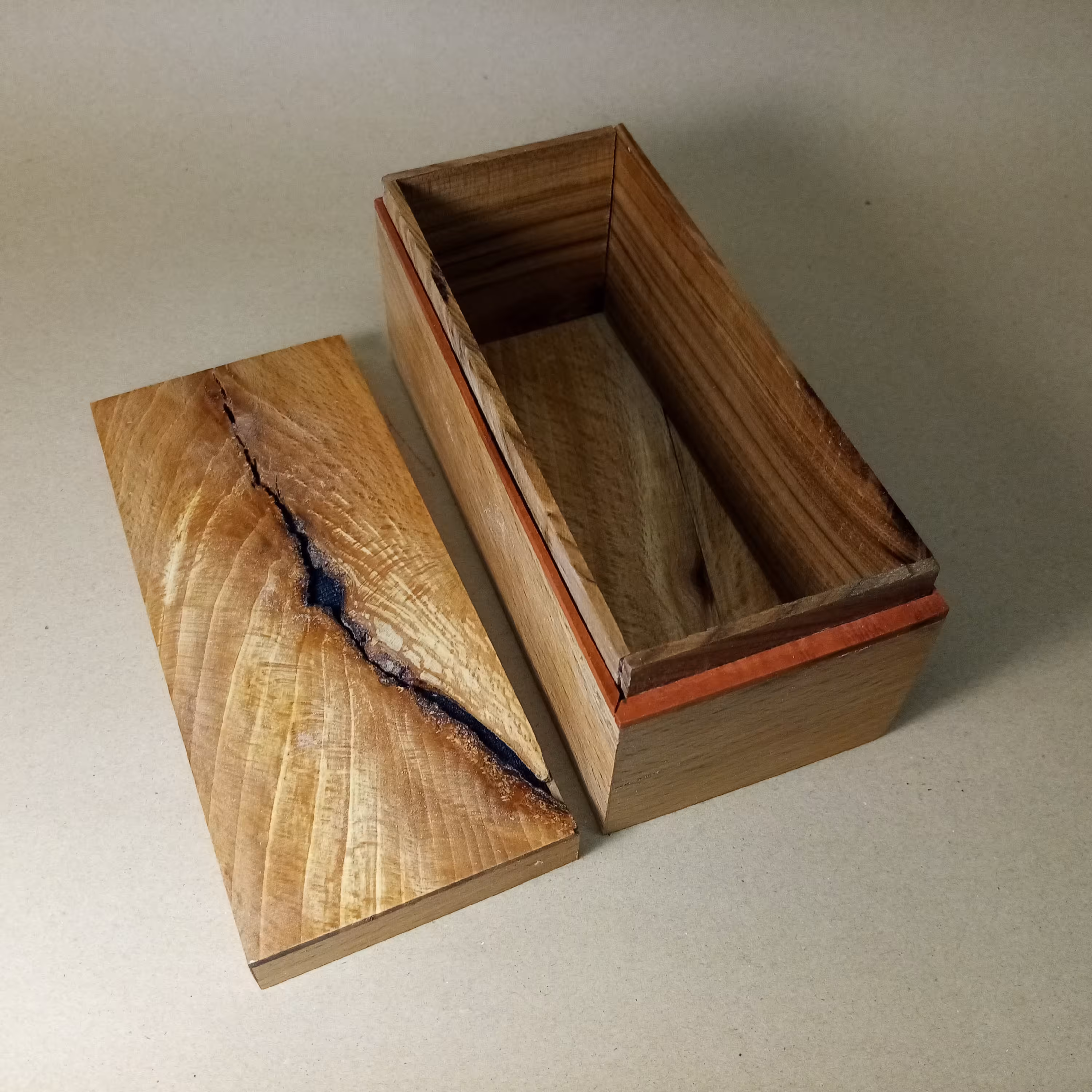 جعبه تمام چوب