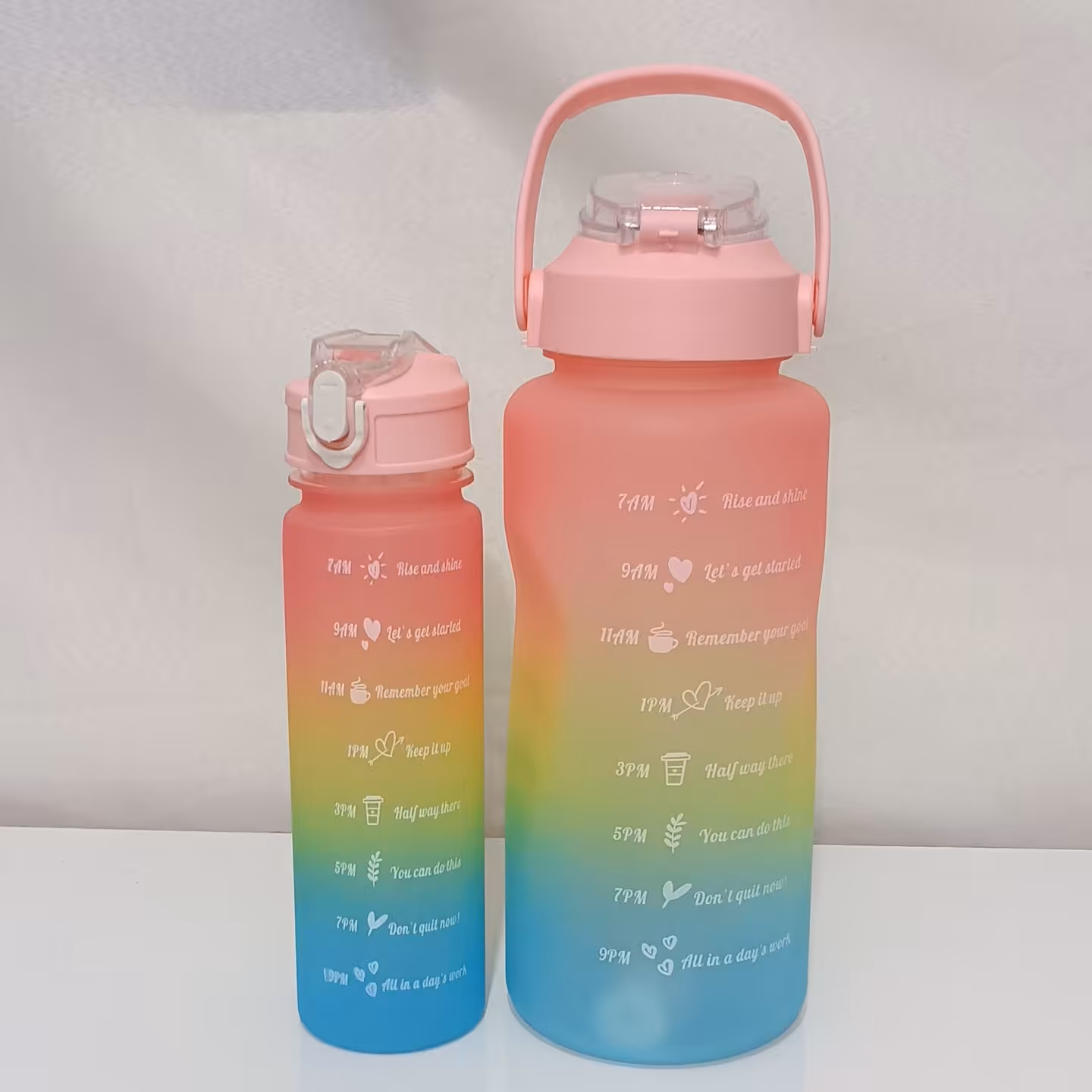 قمقمه  2 قلو   نشکن نی دار  یک عدد قمقمه  2 لیتری یک عدد قمقمه  900 میل   جنس  وارداتی 