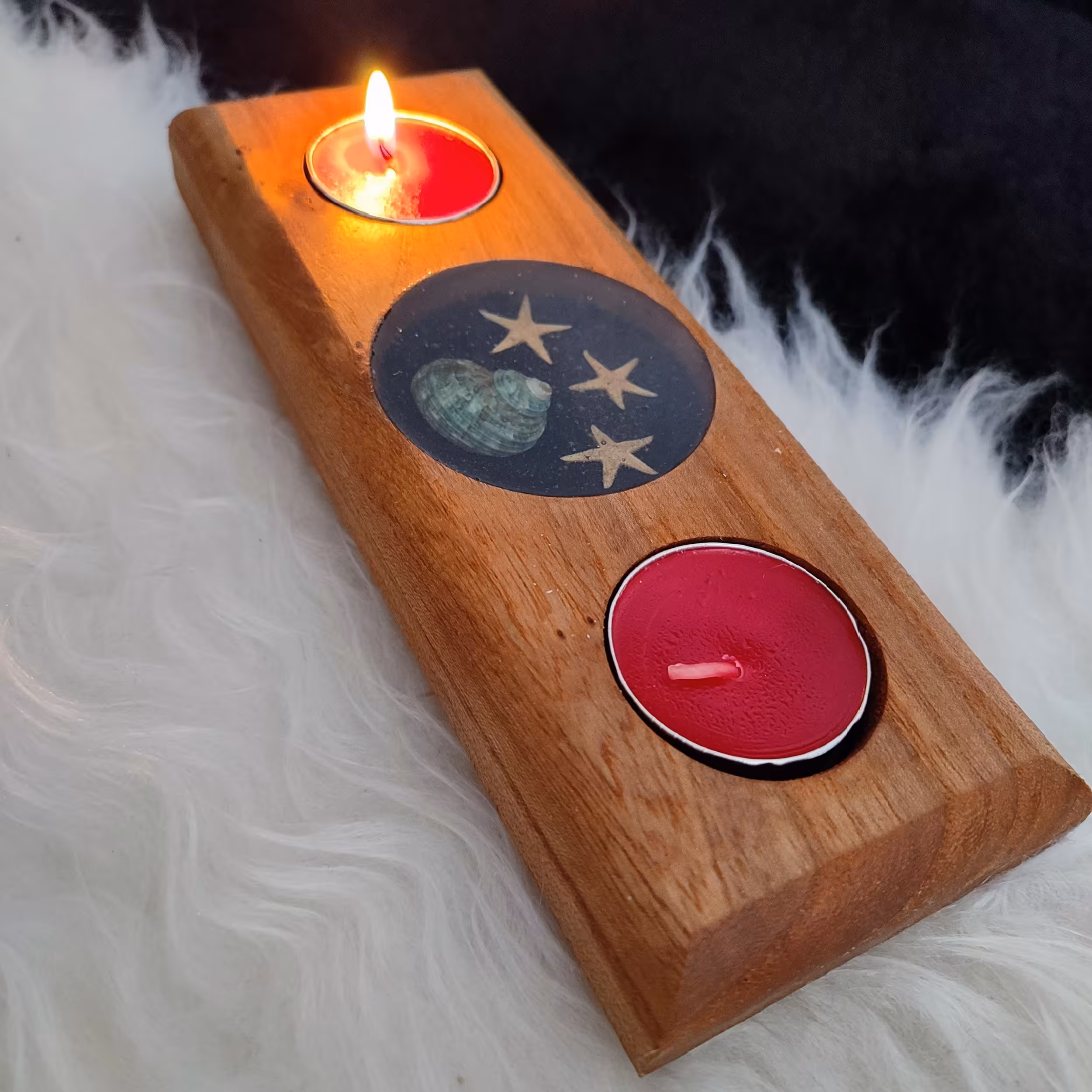 جا شمعی چوبی صدف و ستاره همراه 2 شمع وارمر و جعبه