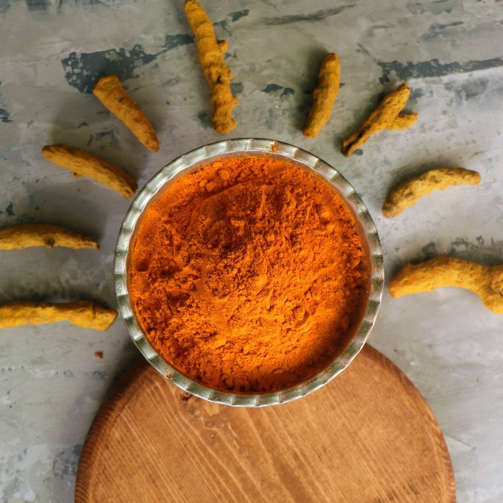 زردچوبه  خالص و اعلا هندوستان  100 گرمی  بدون افزودن رنگ 