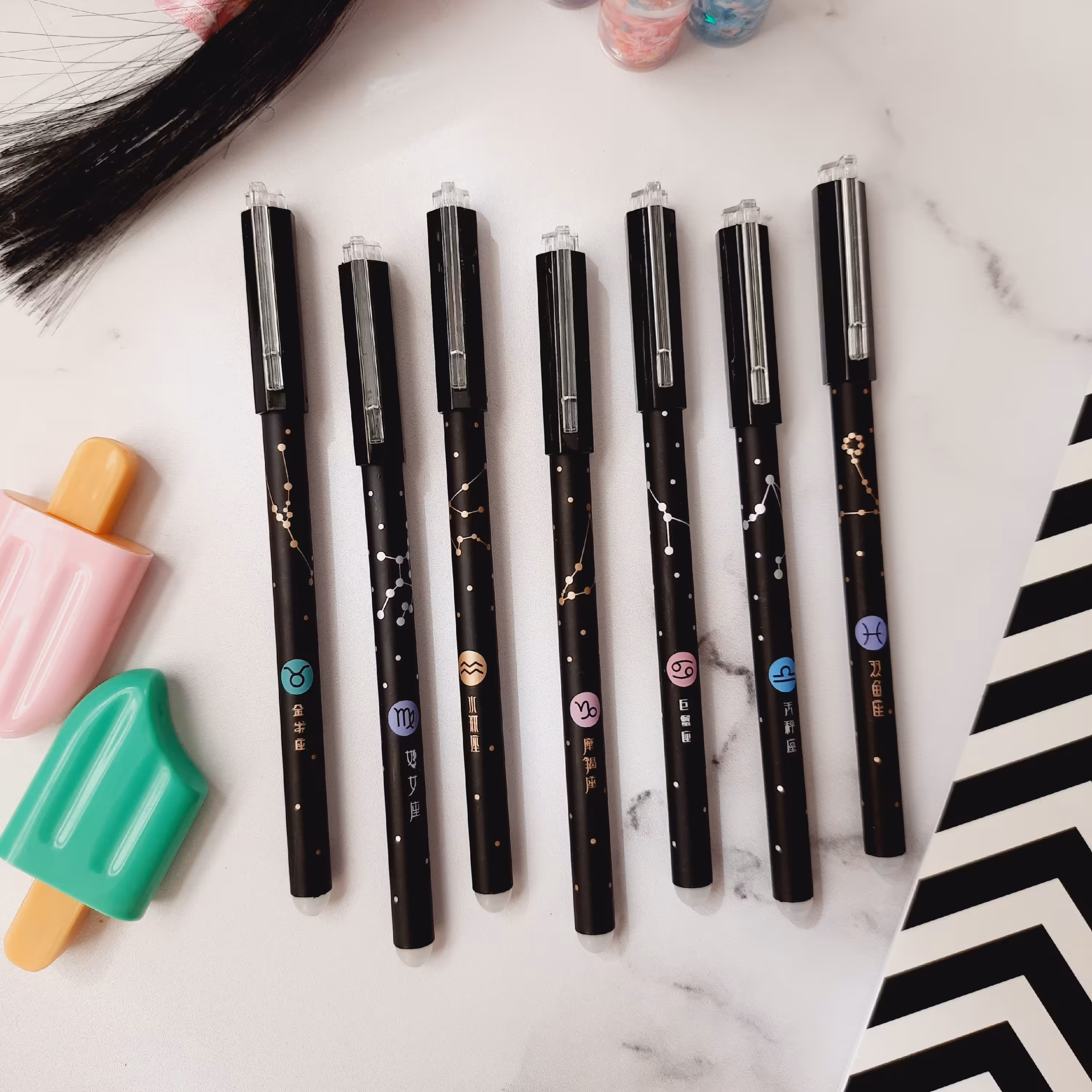 خودکار پاکن دار  با  کیفیت رنگ جوهر آبی ته خودکار پاکن داره  قیمت دونه ای