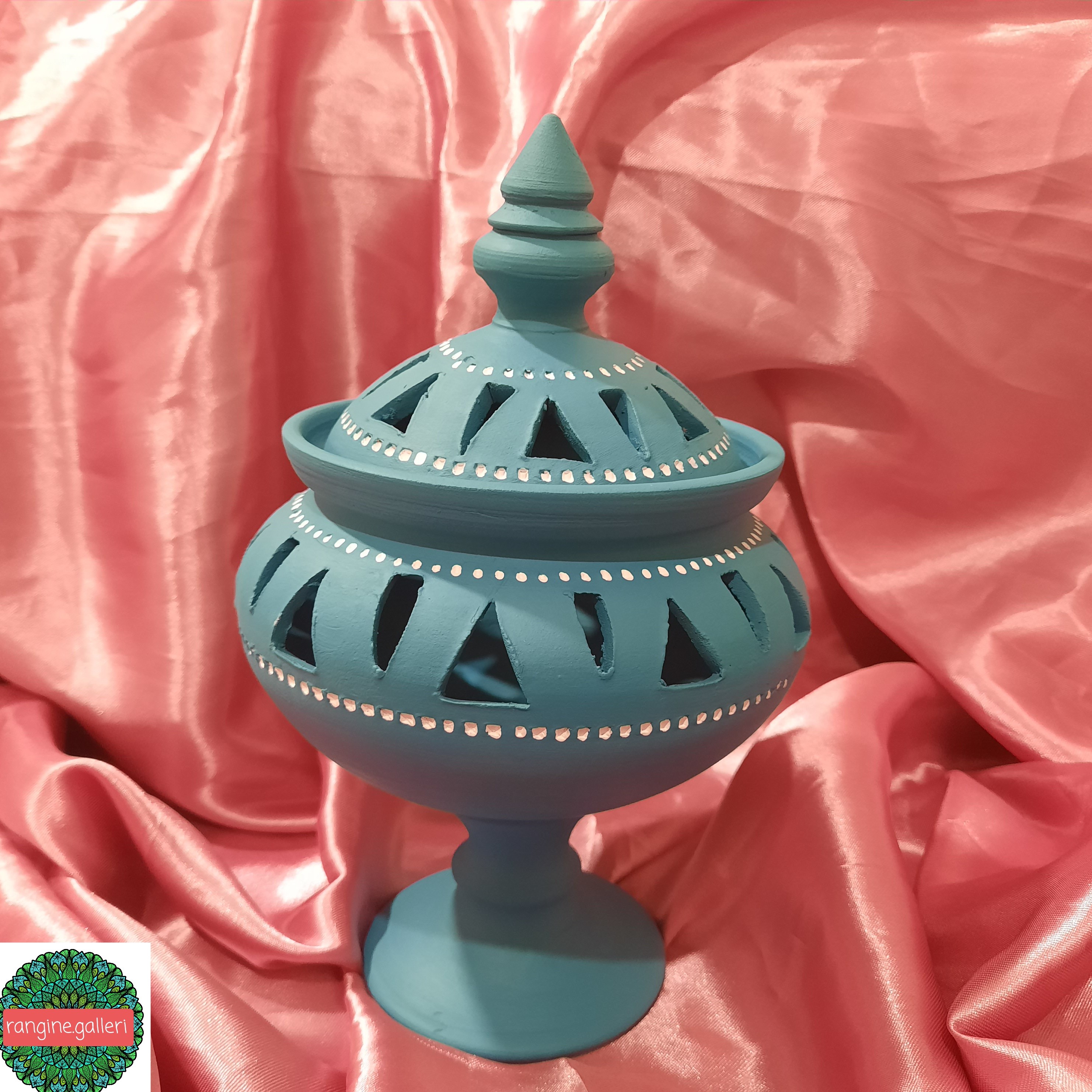 ظرف شکلات سفالی