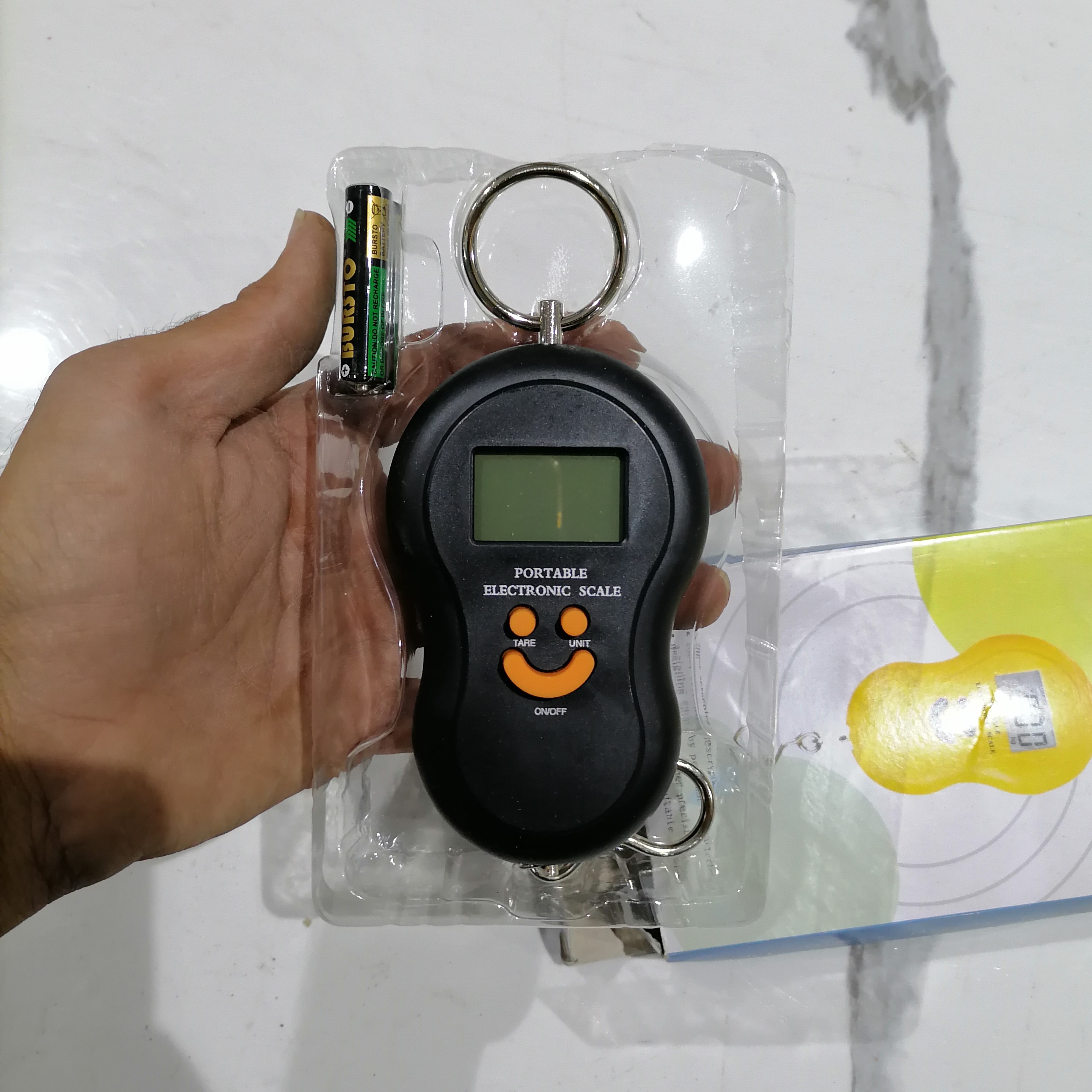 ترازو قلابدار دیجیتالی گلابی 50 کیلویی