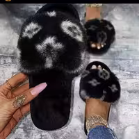 دمپایی ال وی 36-41سایز بندی دور دوخت کف سلیکونی قابل شست شو 