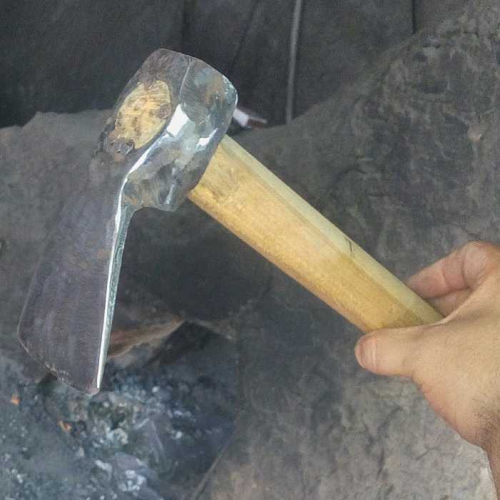 ابزار سنتی و دست ساز تیشه نجاری