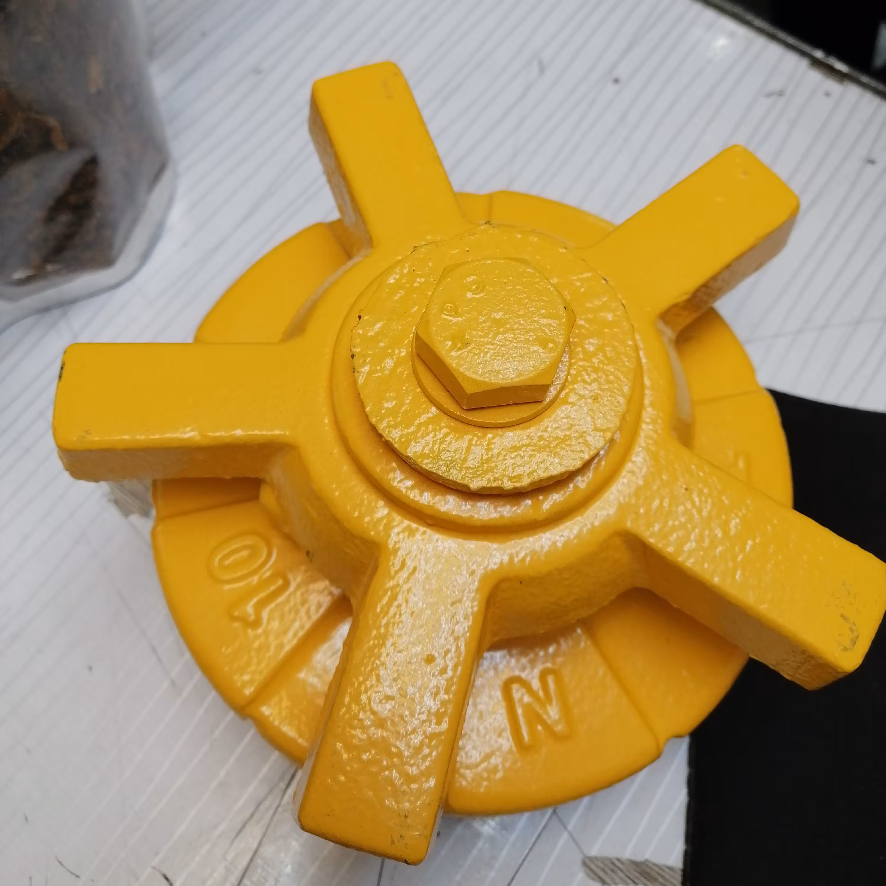 پایه لرزه گیر 5پر 2تن