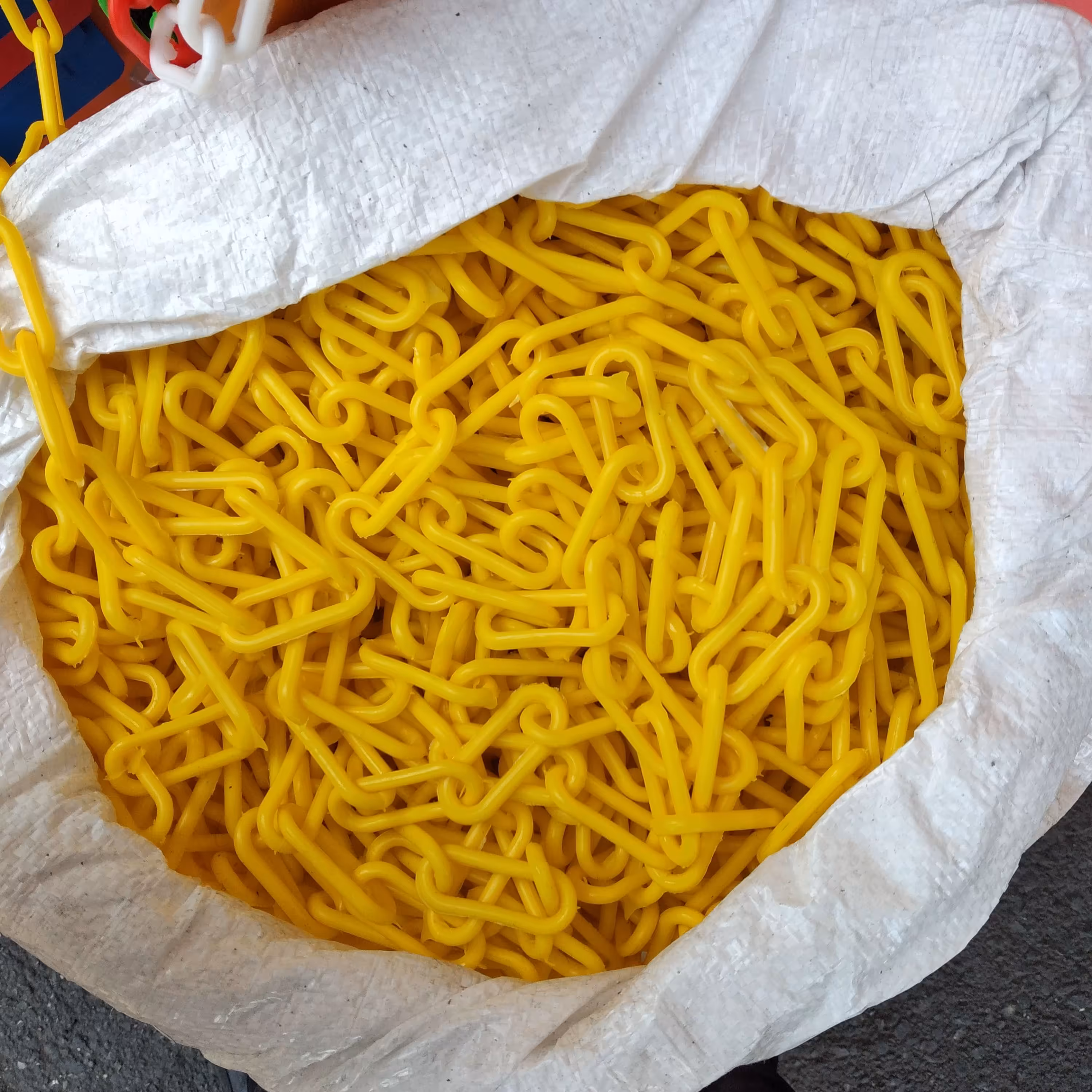 زنجیر پلاستیک 250 متری