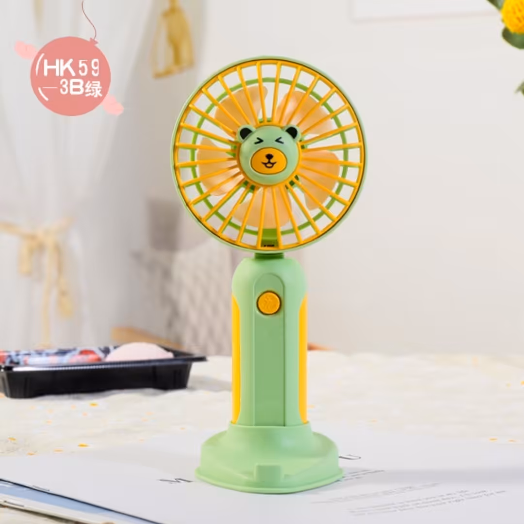 پنکه دستی  و رومیزی شارژی طرح خرس با نمک دوست داشتنی رنگ سبز