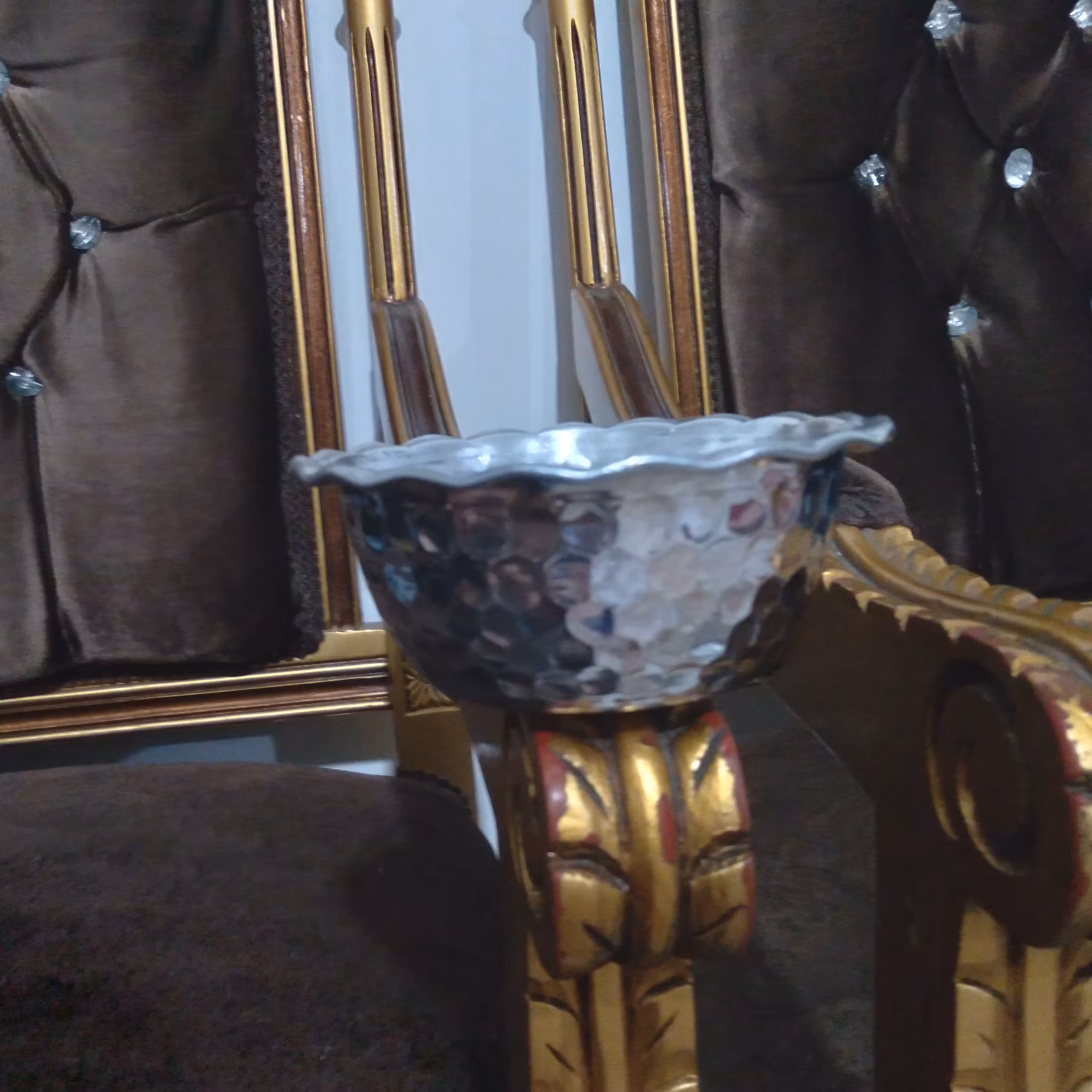 کاسه لب کنگره ای ،سالاد،ترشی و000