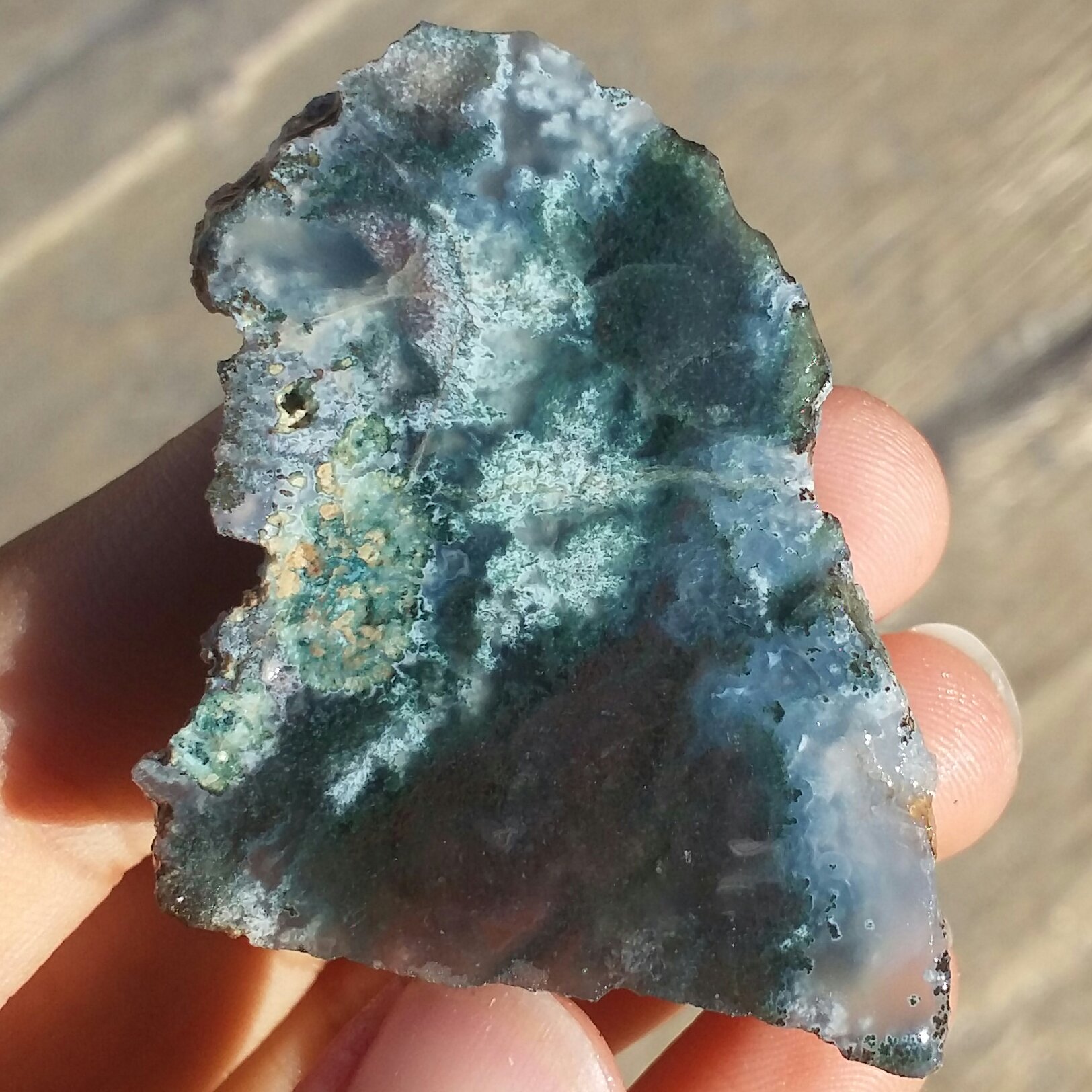 اسلایس سنگ راف عقیق منظره شکوفه خزه ای 100 در 100 طبیعی شاهکار خلقت 
تابلو نقاشی طبیعی بینظیر
کد 10088