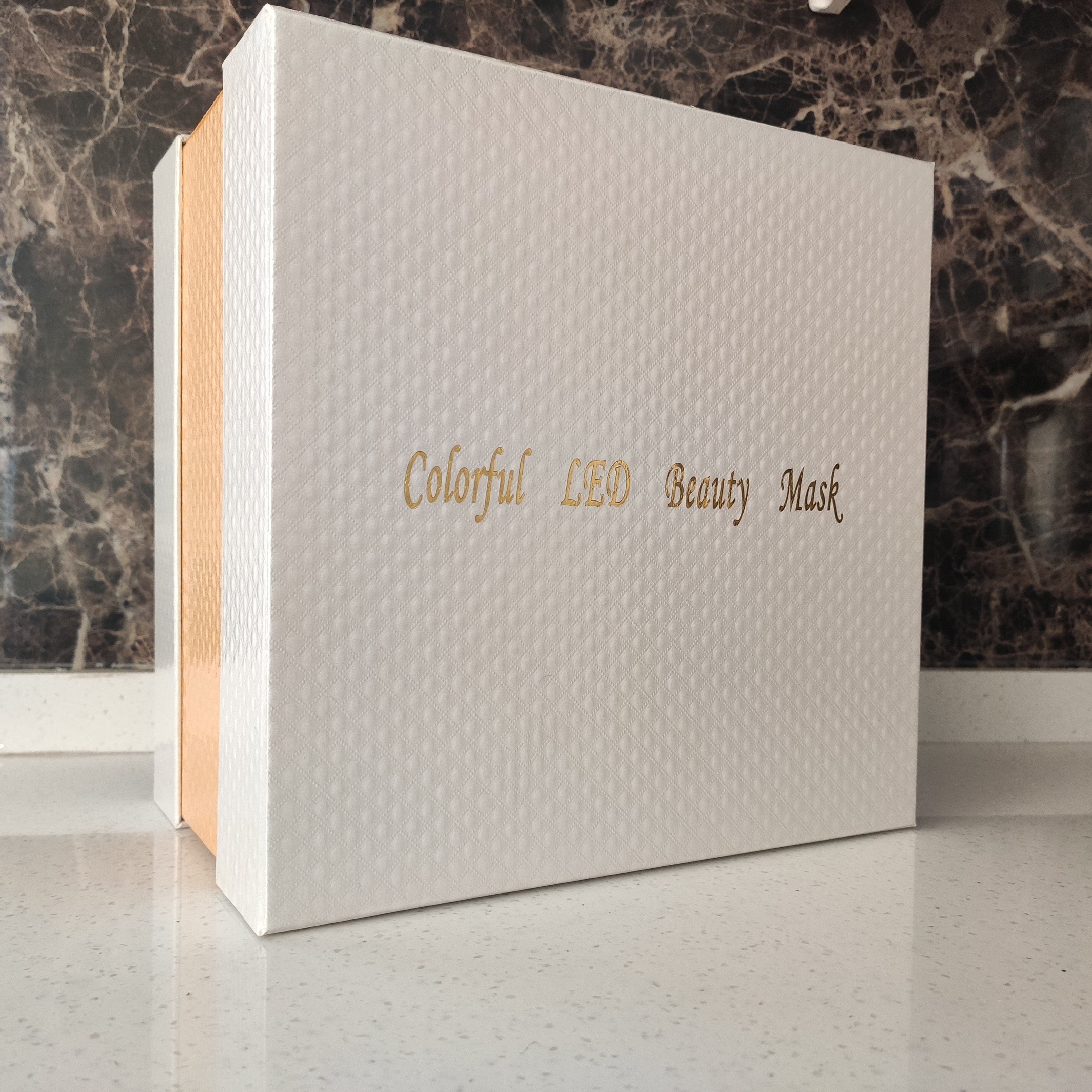 ماسک صورت ال ای دیLED و نور درمانی facial mask همراه گردنی