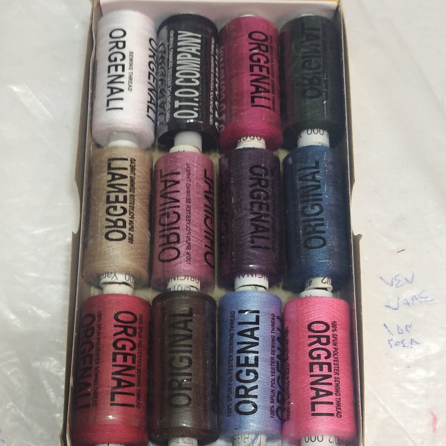 ست قرقره 12 رنگ طبق تصویر 