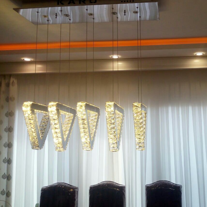 لوستر آویز کریستالی مثلثی کد129 (پس کرایه)