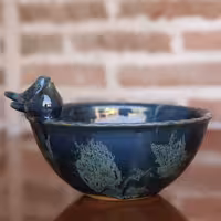 کاسه پرنده دار سفالی با لعاب قلیایی بی ضرر  