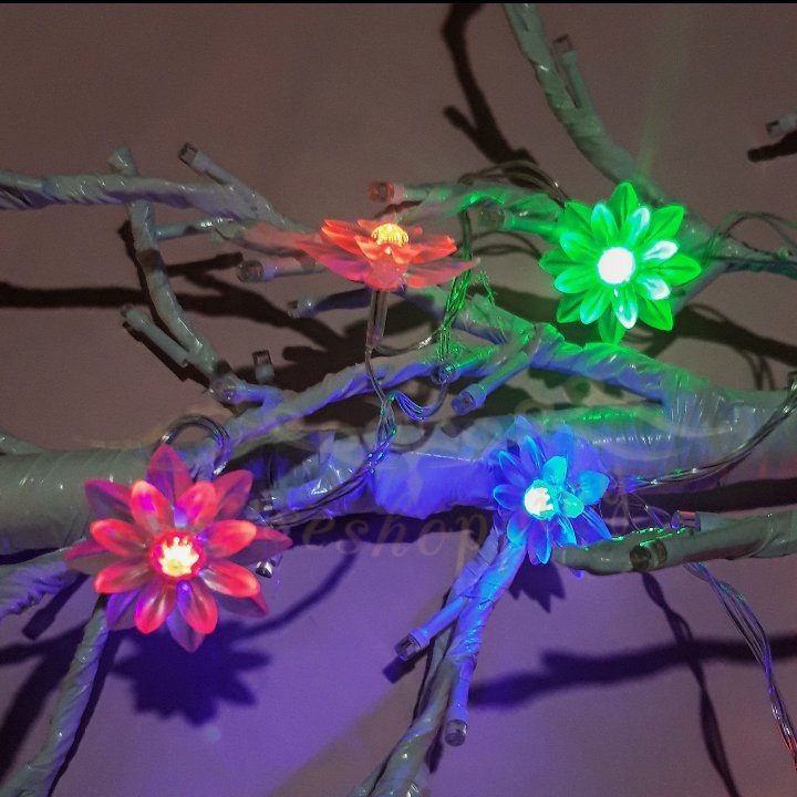 ریسه گل لوتوس رنگی رنگی 20تایی برقی چشمک زن