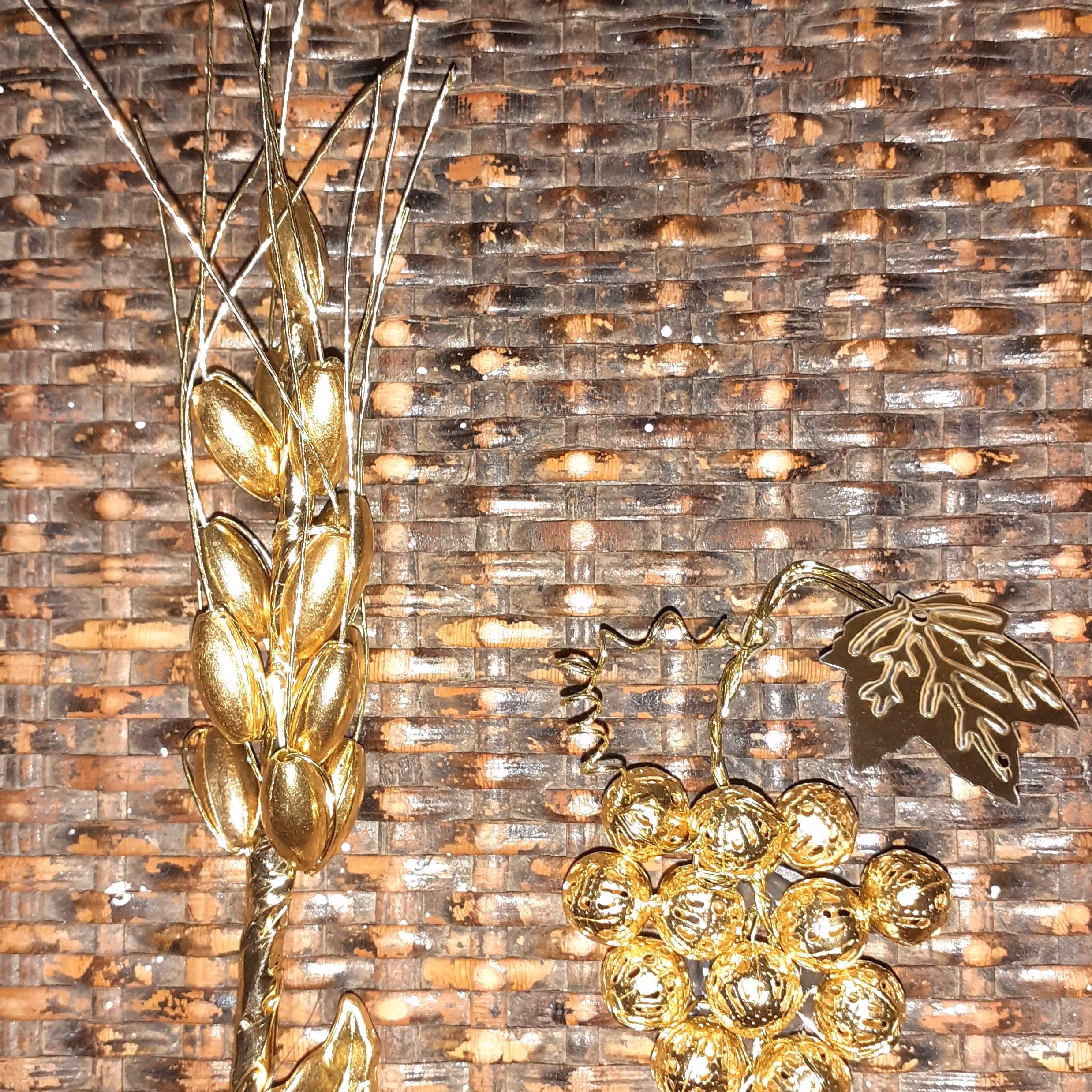 مگنت گندم سه تایی کریستالی  طلایی