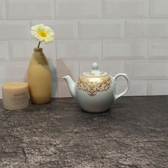 قوری چینی سایز کوچیک مناسب جهیزیه با طراحی زیبا و خاص مناسب جهیزیه باکیفیت