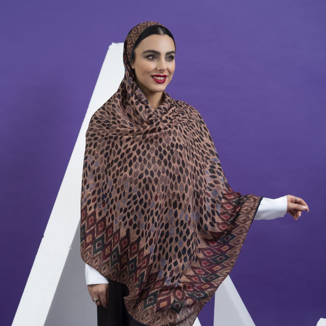 روسری نخی گارزا درجه یک دور دست دوز