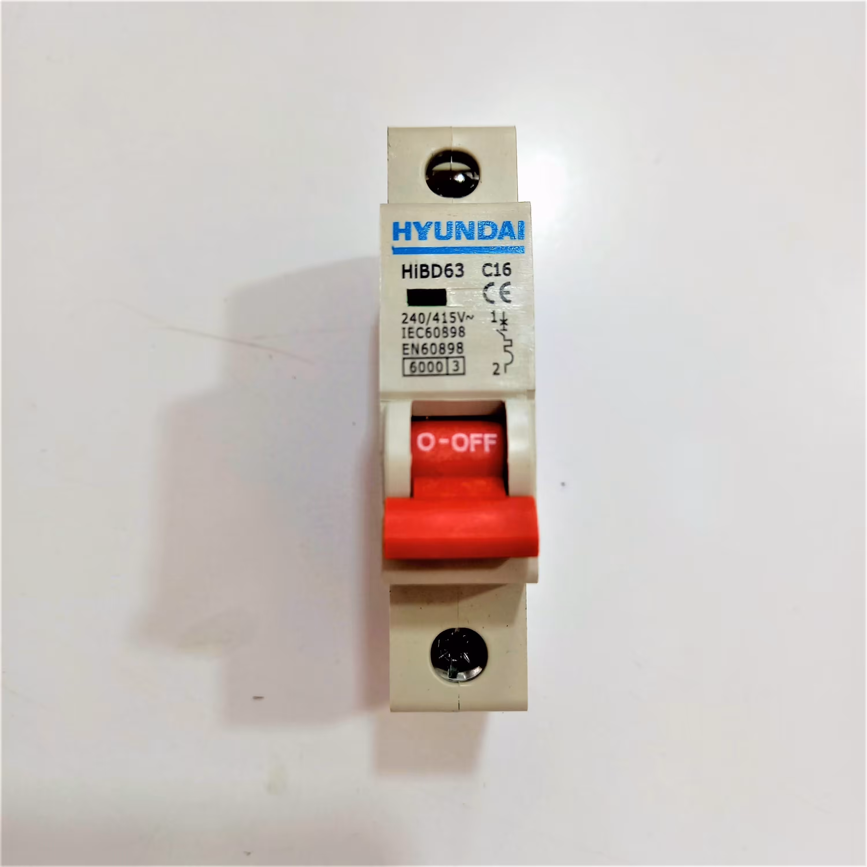 فیوز مینیاتوری تک فاز 16 آمپر هیوندای کد C16