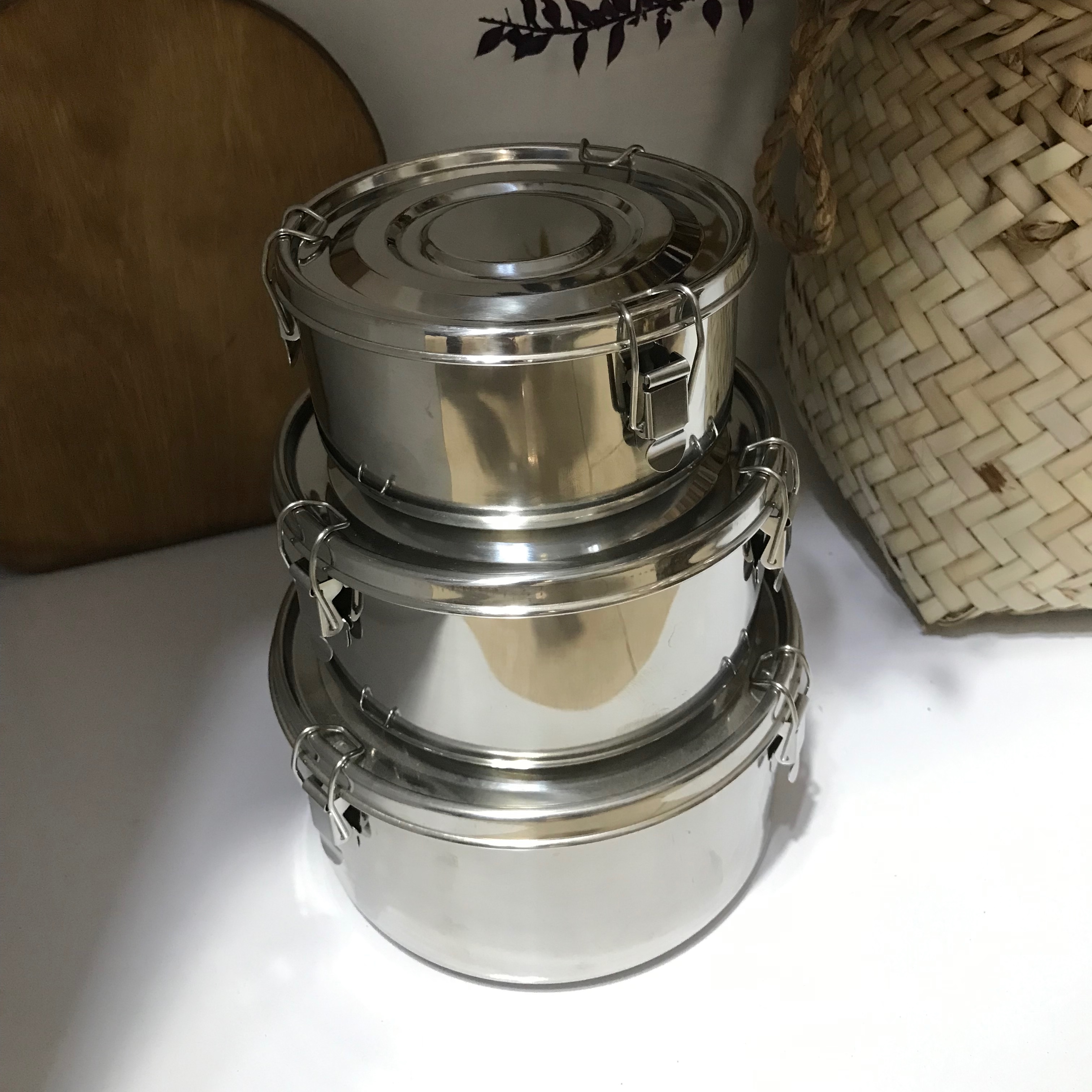 ظرف استیل سه تکه مارک یونیک قفل دار وکاملا محکم