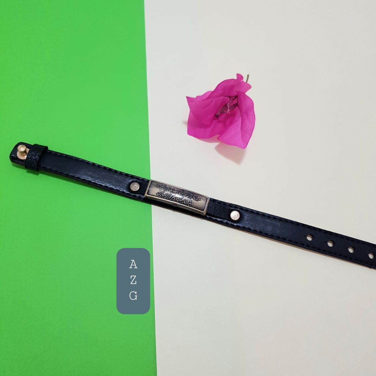 دستبند چرمی وان یکاد 