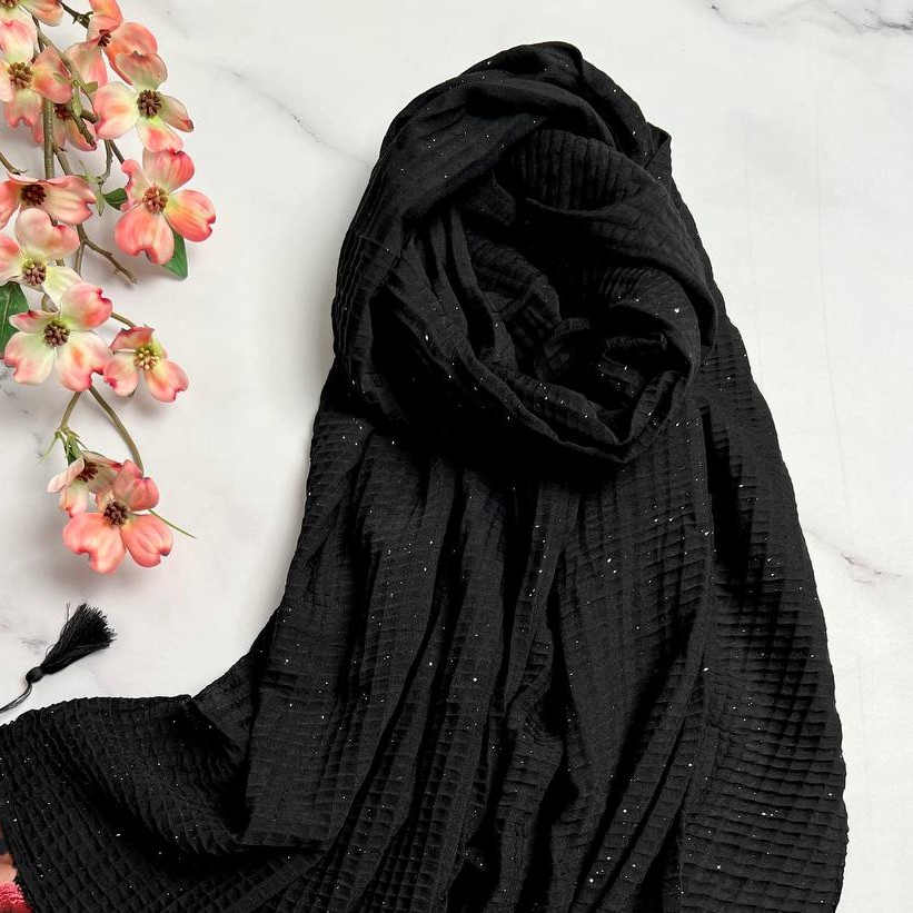 لطفا قبل ازخرید موجودی بگیریدشال پلیسه شاین نخی

یکم آهار اولیه داره



دو رو

