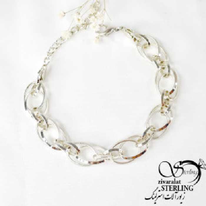 دستبند سفید حلقه ایی