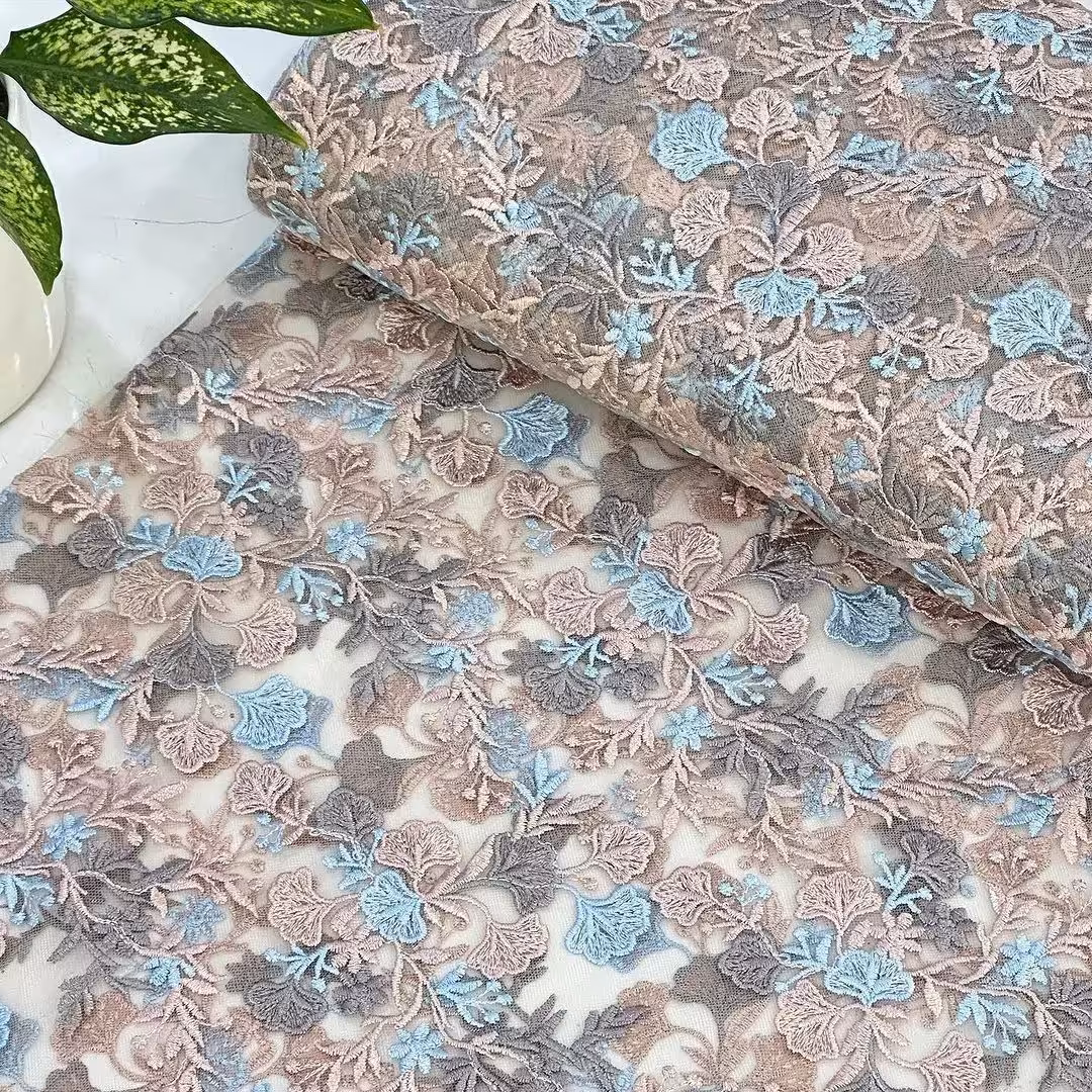 پارچه دانتل مجلسی طرح گل و برگ 