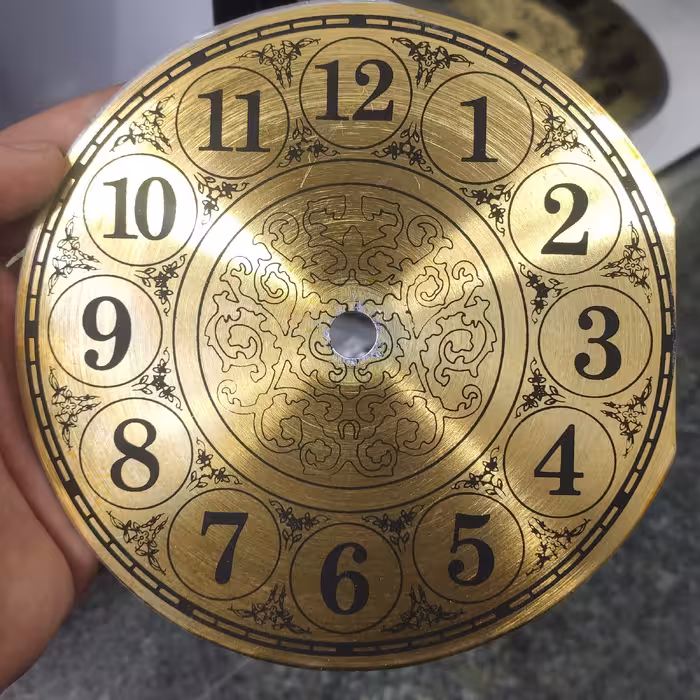 صفحه فلزی ساعت دیواری با کیفیت  قطر صفحه 15