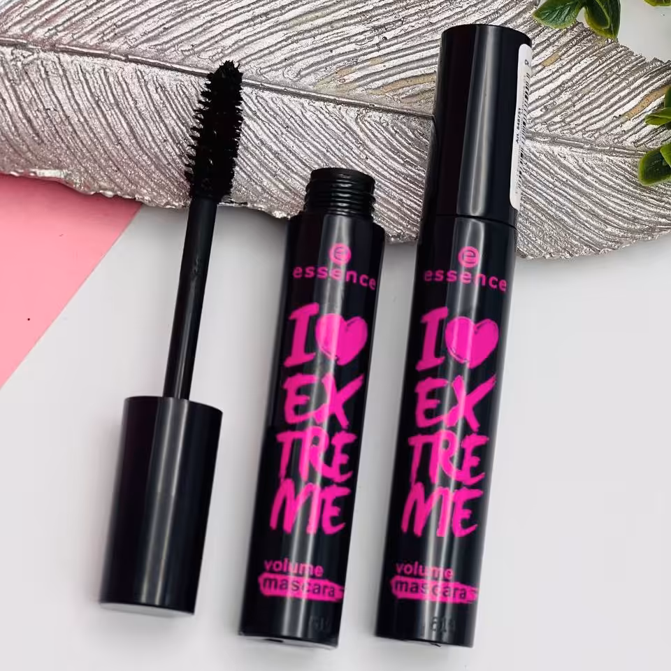 
ریمل اسنس مشکی  مدل  Essence I Love Extreme Volume 
