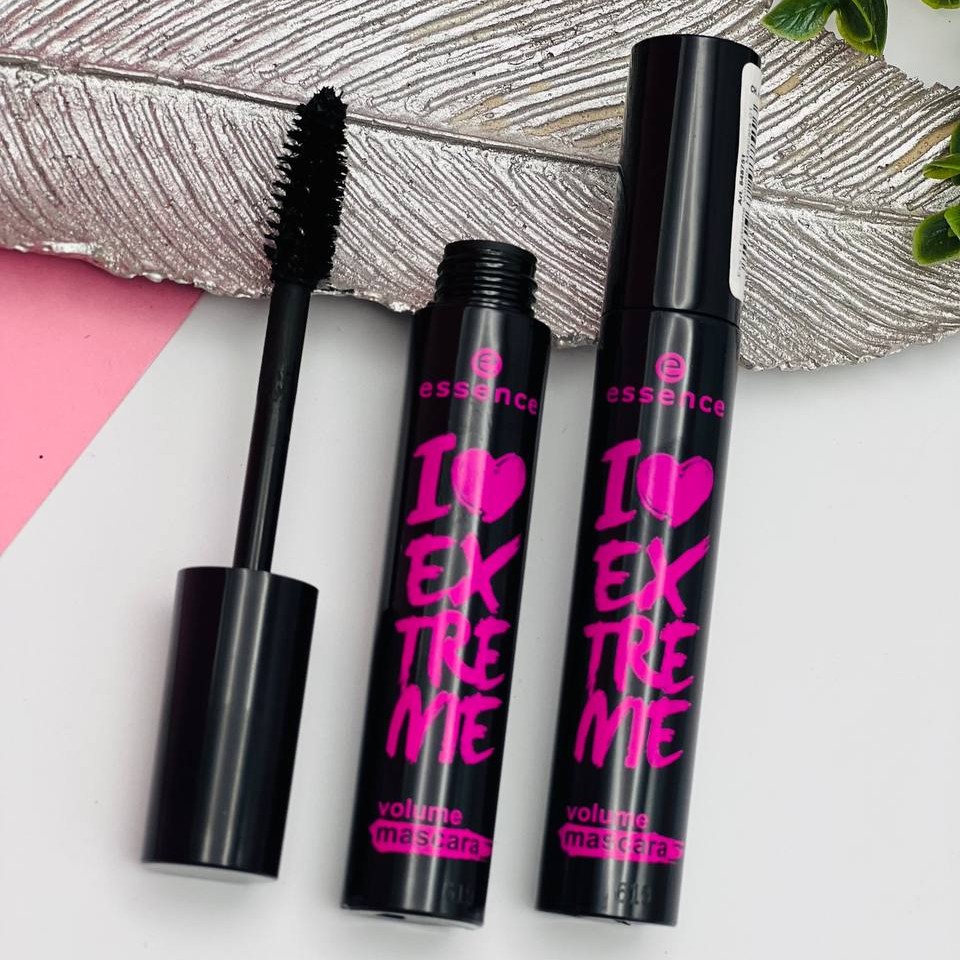 ریمل اسنس مشکی مدل Essence I Love Extreme Volume