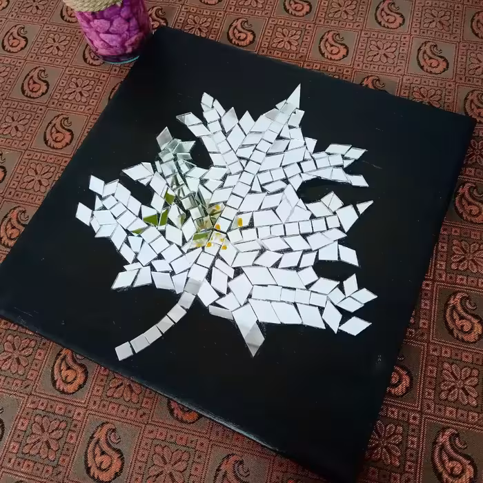 تابلو آینه کاری 30 در 30 روی بوم پارچه ای. هنر دست