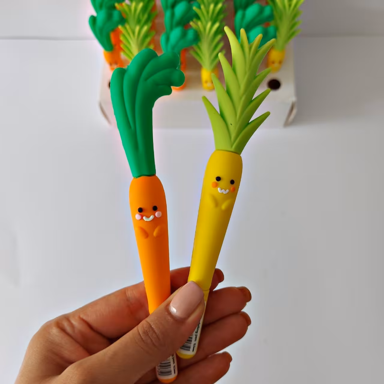 روان نویس نویس سیلیکونی هویج و آناناس