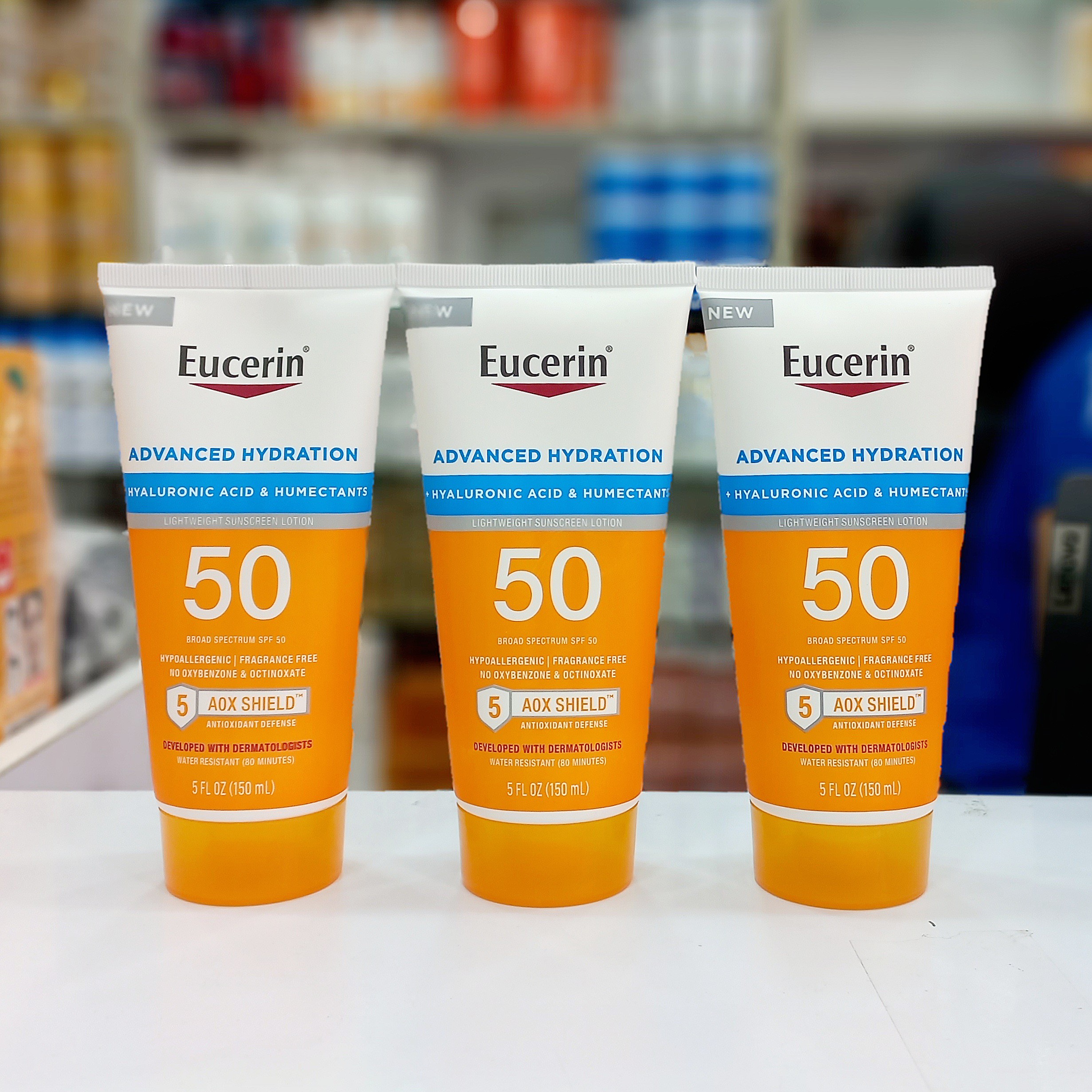 لوسیون ضدآفتاب و آبرسان اوسرین Eucerin Hydration SPF50 حجم 150 میلی لیتر