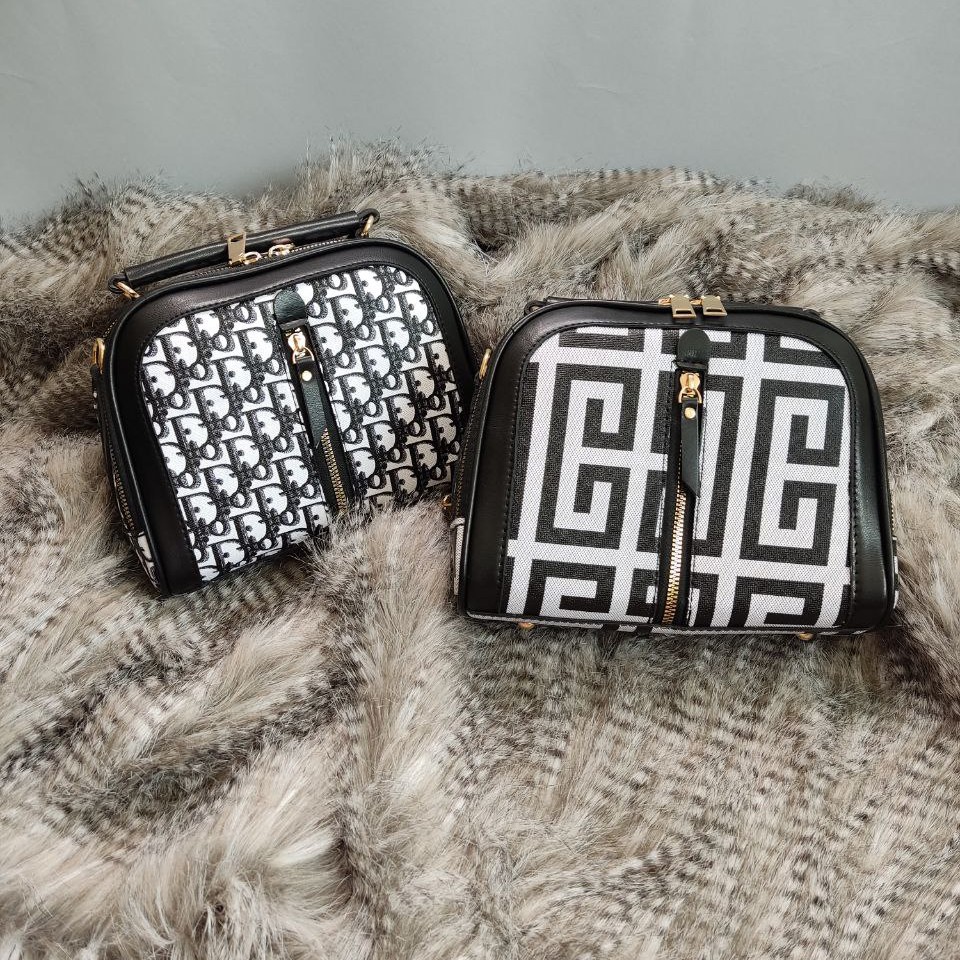 کیف پاسپورتی  دوزیپ  با آستر خارجی تنوع طرح بینظیر 