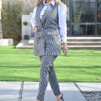 ست 3 تکه دیپلمات جنس مکانیک پرشین و داکرون فری سایز 36 تا 46 در 3 رنگ شیک و زیبا(ارسال رایگان) 