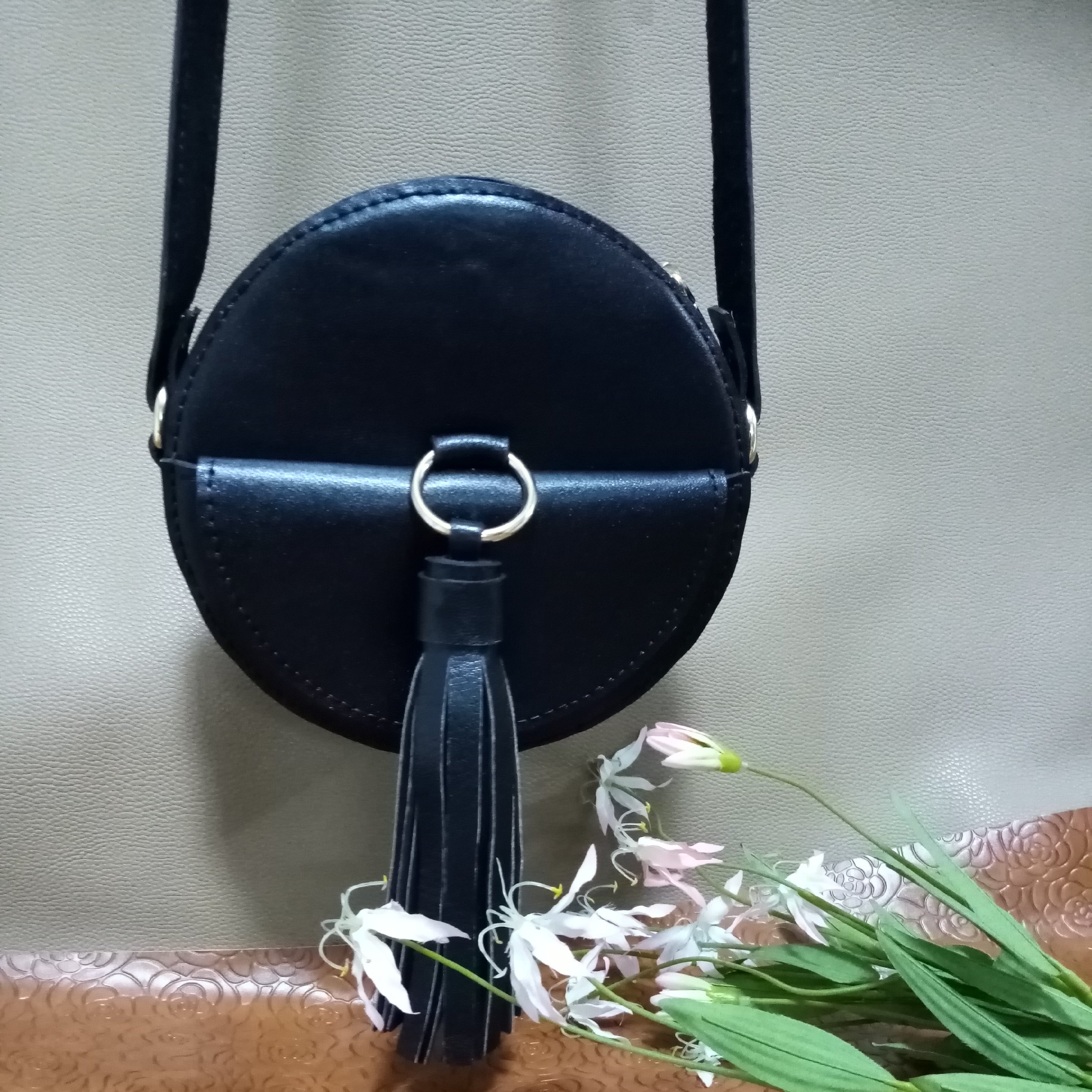 کیف دوشی چرم زنانه گرد