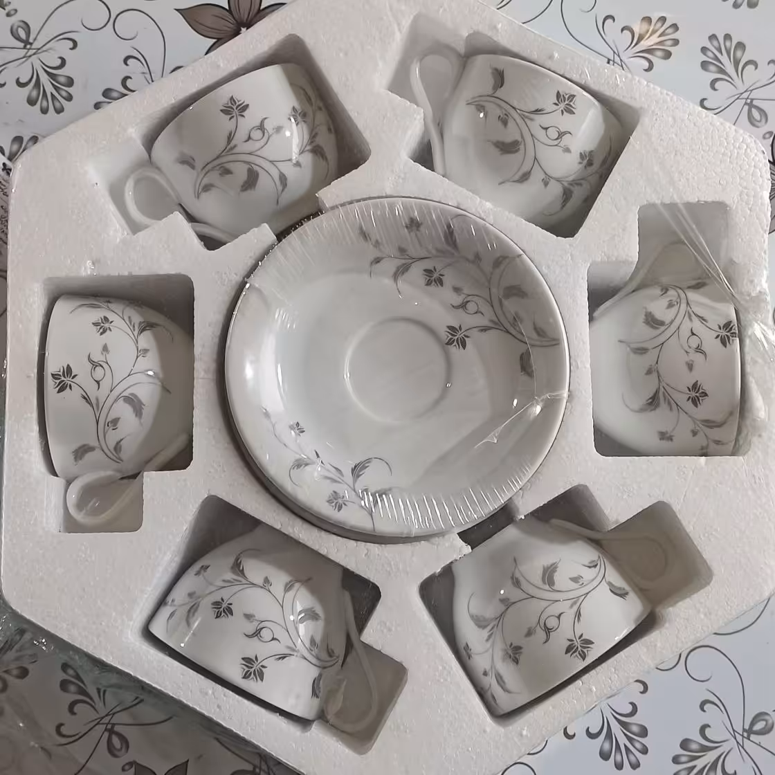 ست فنجان وپیالە مرجان