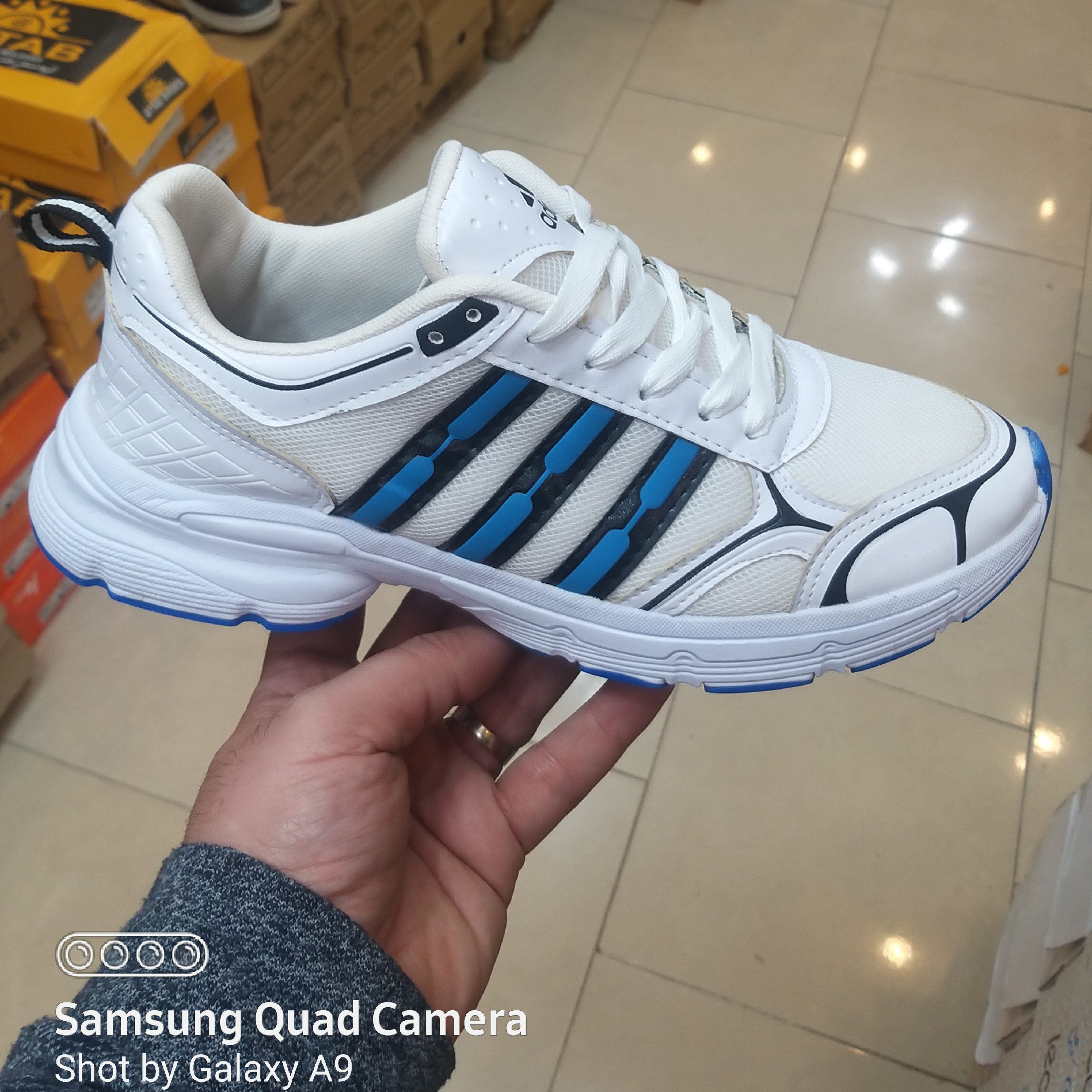 ادیداس فالکن سفید